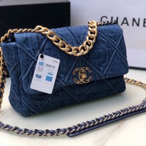 Chanel Hobo bag gold M AS1161 13