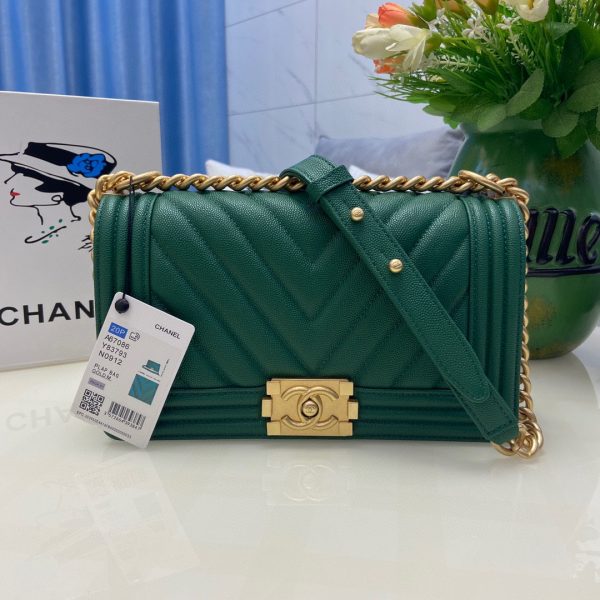 Chanel leboy calfskin green 67086 1