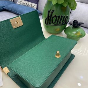 Chanel leboy calfskin green 67086 10