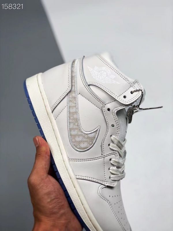 Dior x Air Jordan 1 High OG 6