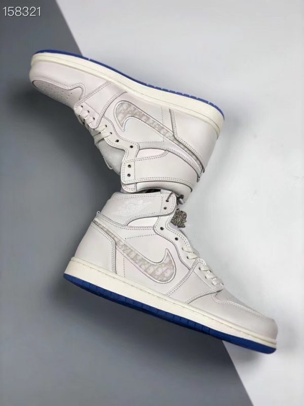 Dior x Air Jordan 1 High OG 1