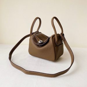 Hermes Mini Lindy 2019 size 20 khaki Bag 18