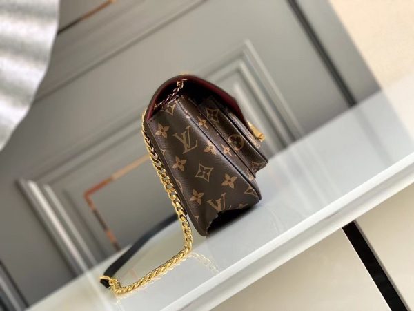 Louis Vuitton Passy Bag M45592 5