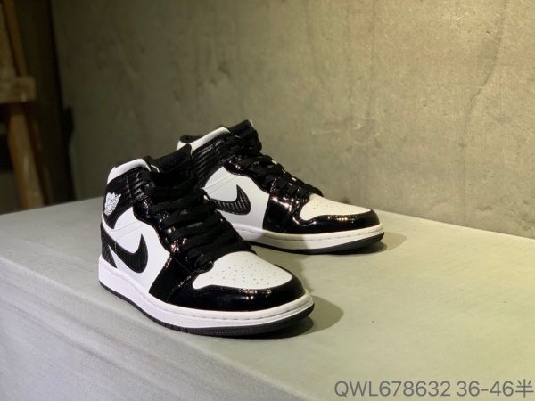 New Air Jordan 1 Mid 1