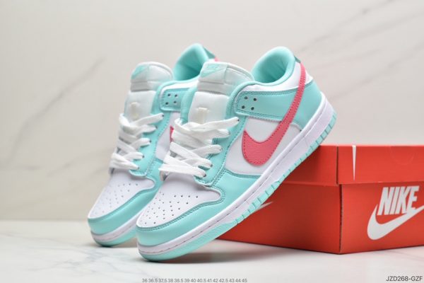 Nike SB Dunk Low 3