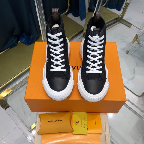 Shoes Louis Vuitton LV Squad 3