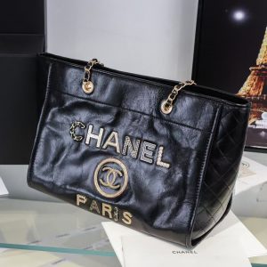 chanel large tote 67001 10