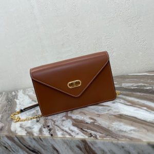 CELINE MAILLON TRIOMPHE cowhide chain wallet 17