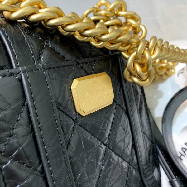 Chanel vintage messenger bag 10