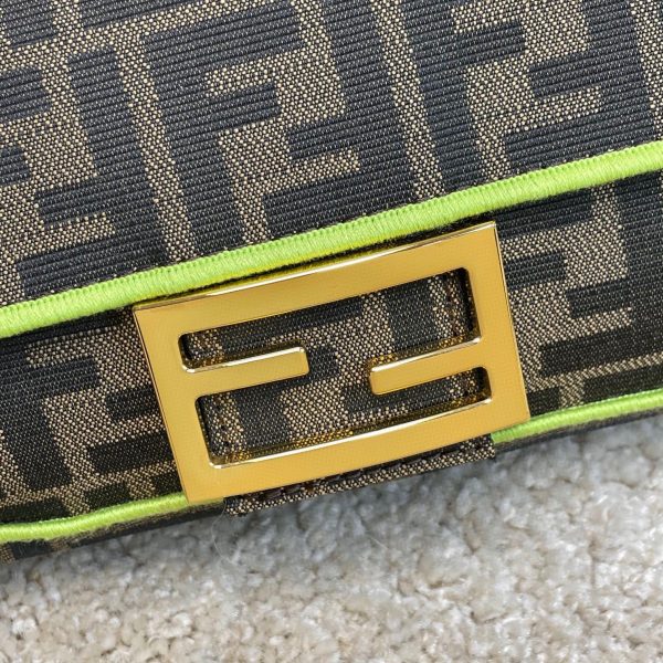 FENDI Baguette Trumpet 2