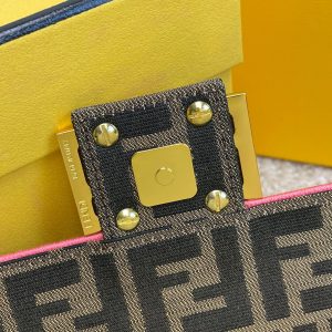 FENDI Baguette Trumpet 19