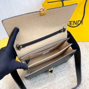 FENDI KAN I F leather bag 19