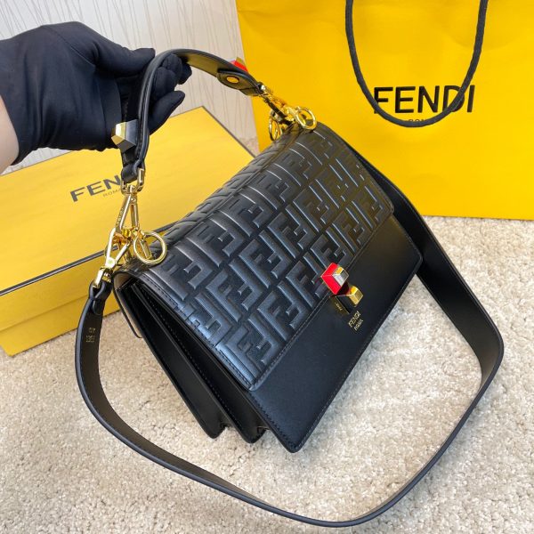 FENDI KAN I F leather bag 2