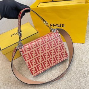 FENDI KAN I F leather bag 12