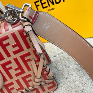 FENDI KAN I F leather bag 16