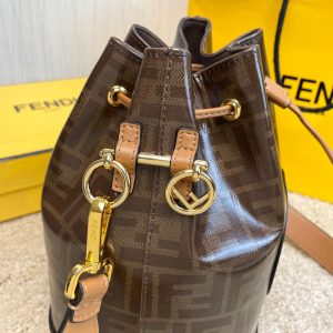 FENDI Mon Tresor Bucket Bag Large 15