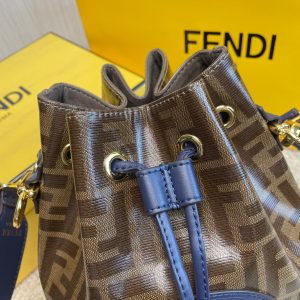 FENDI Mon Tresor Bucket Bag Large 17