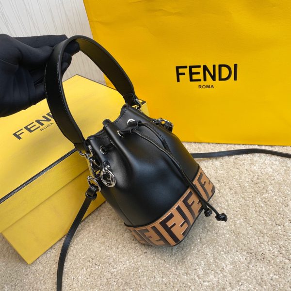 FENDI Mon Tresor bucket bag 8802 2