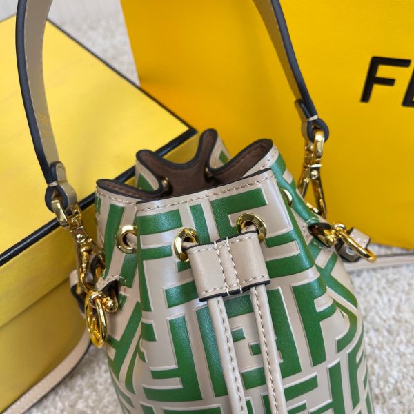 FENDI Mon Tresor bucket bag 8802 2