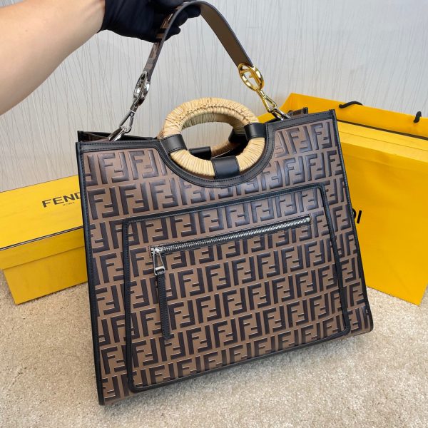 FENDI Runaway Shopping 1