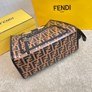 FENDI Runaway Shopping 13