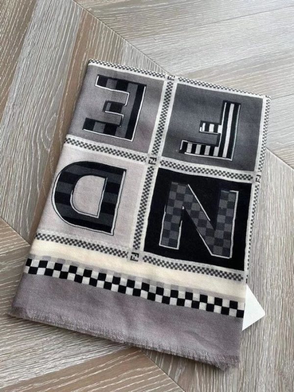 FENDI WYSIWYG CASHMERRE SCARF 4