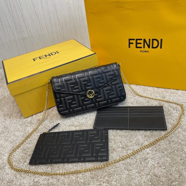 FENDI three-piece wallet 1