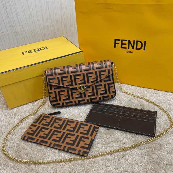 FENDI three-piece wallet 1