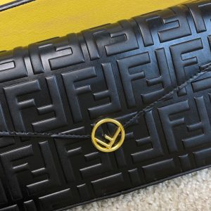 FENDI three-piece wallet 10