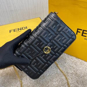 FENDI three-piece wallet 11