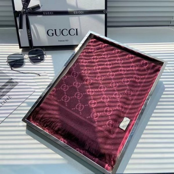 GUCCI GG wool scarf 3