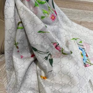 GUCCI WYSIWYG SCARF 8