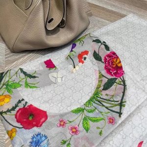 GUCCI WYSIWYG SCARF 9