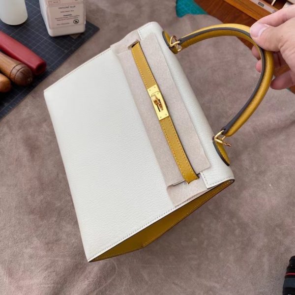 HERMES Kelly28 goatskin milkshake 1