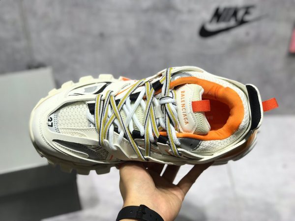 Shoes Balenciaga Sneaker Tess.s.Gomma 3.0 white orange 1