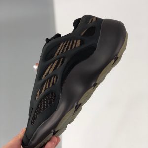 Ad Yeezy 700 v3 “Clay Brown”GY0189 11