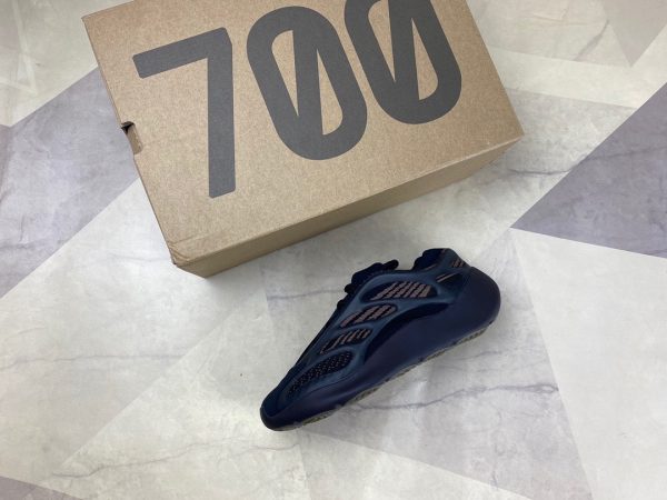 Adidas Yeezy 700 v3 “Eremiel” 10