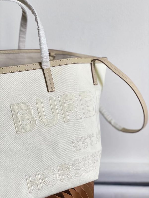 Burberry the "Beach Tote Bag" 2