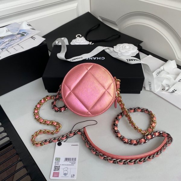 Chanel 19 Clutch With Chain Ridescent Calfskin pink 3