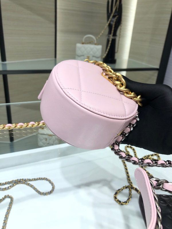 Chanel 19 Clutch With Chain Ridescent Calfskin 9