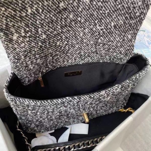 Chanel 19 large handbag gray and milky white wool 5