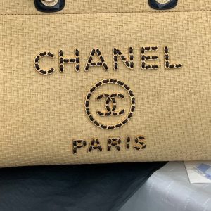 Chanel large capacity beach bag handbag 67001 10