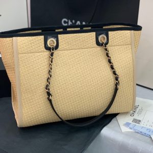 Chanel large capacity beach bag handbag 67001 11