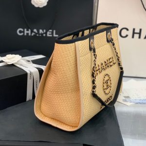 Chanel large capacity beach bag handbag 67001 12