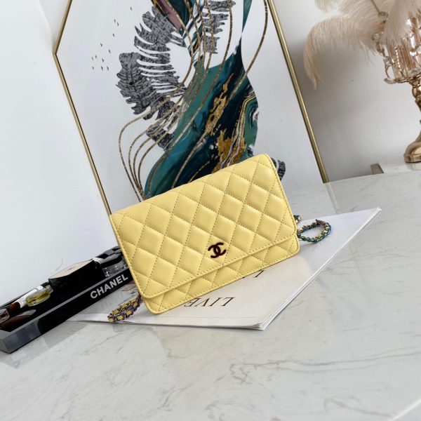 Chanel new color hardware Wallet On Chain yellow 1