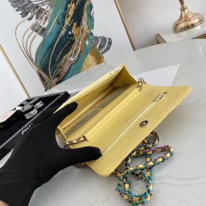 Chanel new color hardware Wallet On Chain yellow 13