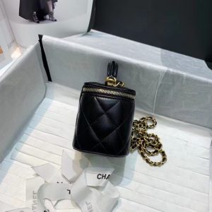 Chanel small chain cosmetic bag 81113 black 10