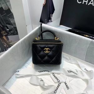 Chanel small chain cosmetic bag 81113 black 13