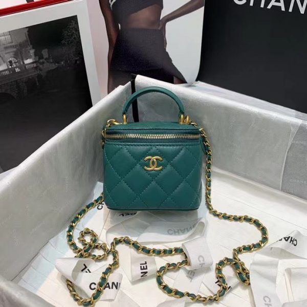 Chanel small chain cosmetic bag 81113 green 1