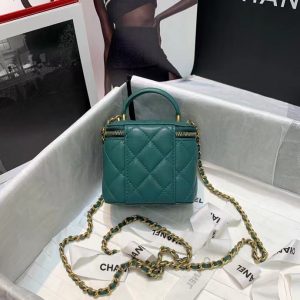 Chanel small chain cosmetic bag 81113 green 9